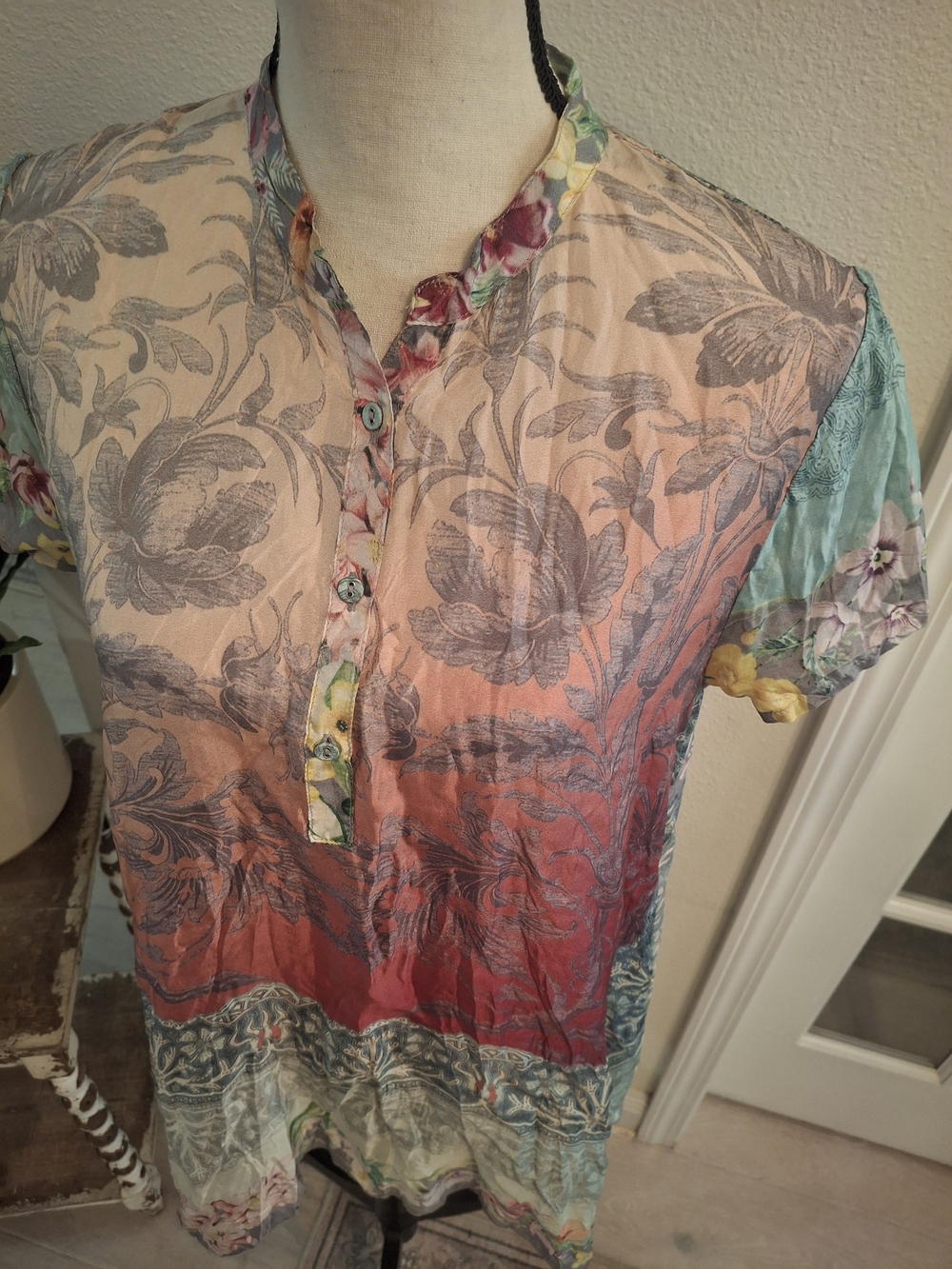 Johnny Was Multicolor Floral Ombre Silk Tunic - Red, Blue, Cream - Picture 2 of 6